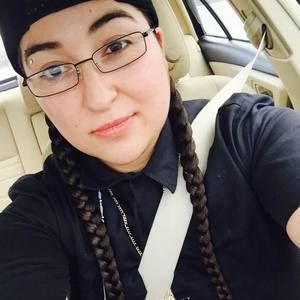 Meet your Posher, Glory